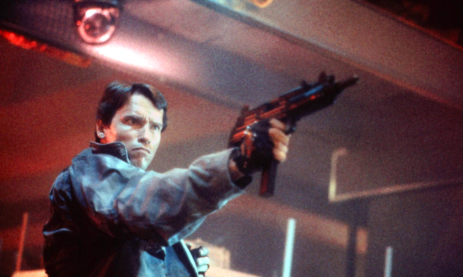 The Terminator (1984) là bộ phim nổi tiếng nhất trong sự nghiệp diễn xuất hơn 50 năm tại Hollywood của Schwarzenegger. Ban đầu, nhiều người nghi ngờ khả năng diễn xuất của tài tử, cho rằng bộ phim chỉ tập trung khai thác cơ bắp và vẻ đẹp hình thể nam chính. Tuy nhiên, Schwarzenegger khiến nhiều người bất ngờ với màn hóa thân Kẻ hủy diệt, đặc biệt với câu thoại kinh điển: Ta sẽ trở lại. Bộ phim được bảo tồn tại Thư viện Quốc hội Mỹ vì giá trị văn hóa, lịch sử và nghệ thuật.